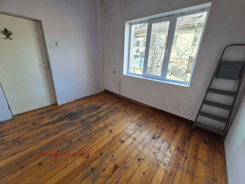 For Sale  2 bedroom Ruse , Tsentar , 65 sq.m | 78810219 - image [4]
