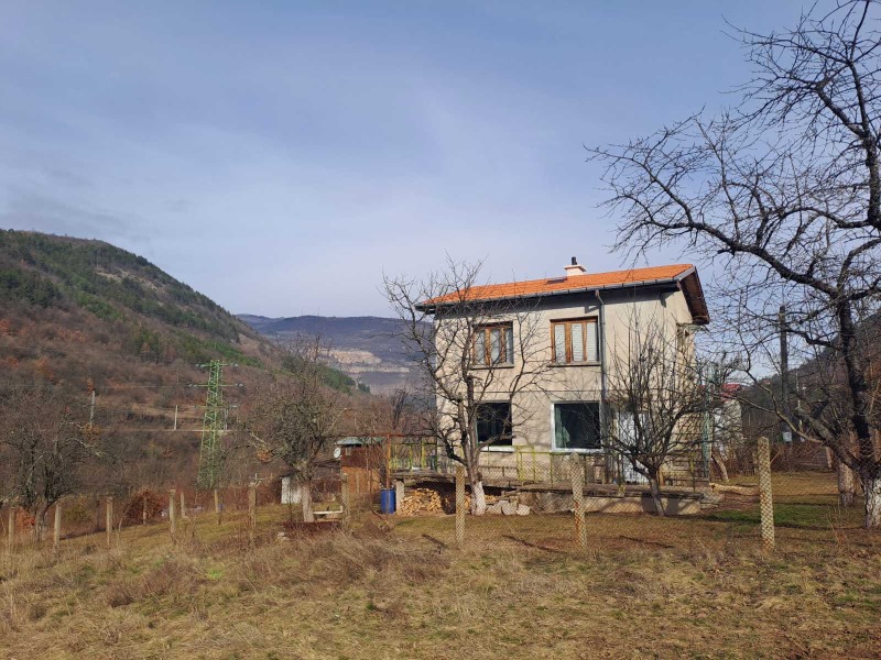 Продава КЪЩА, с. Церово, област София област, снимка 2 - Къщи - 53463220
