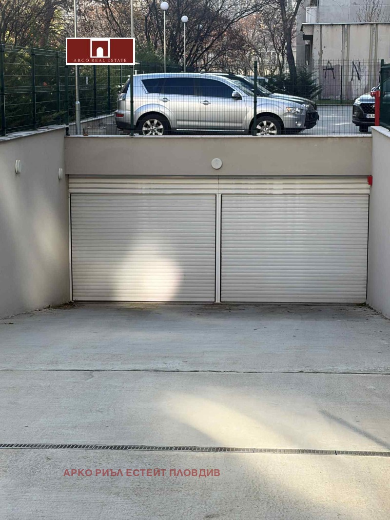 Продава ГАРАЖ, ПАРКОМЯСТО, гр. Пловдив, Кючук Париж, снимка 5 - Гаражи и паркоместа - 52744970
