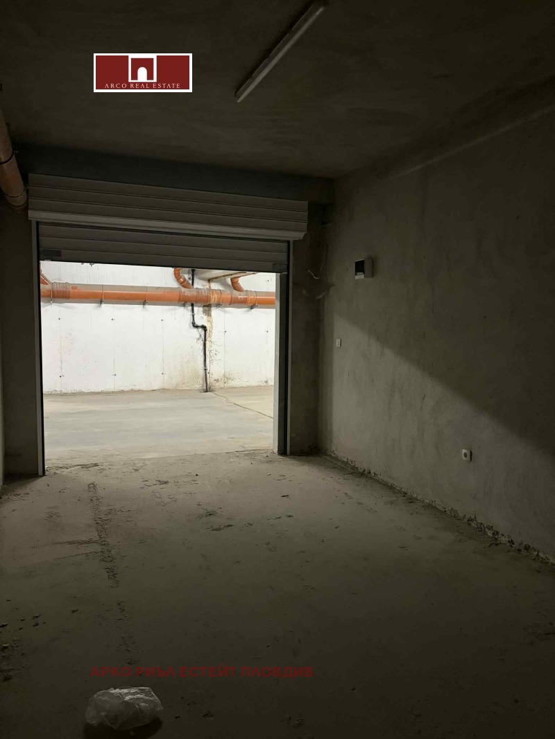 Продава ГАРАЖ, ПАРКОМЯСТО, гр. Пловдив, Кючук Париж, снимка 2 - Гаражи и паркоместа - 52744970