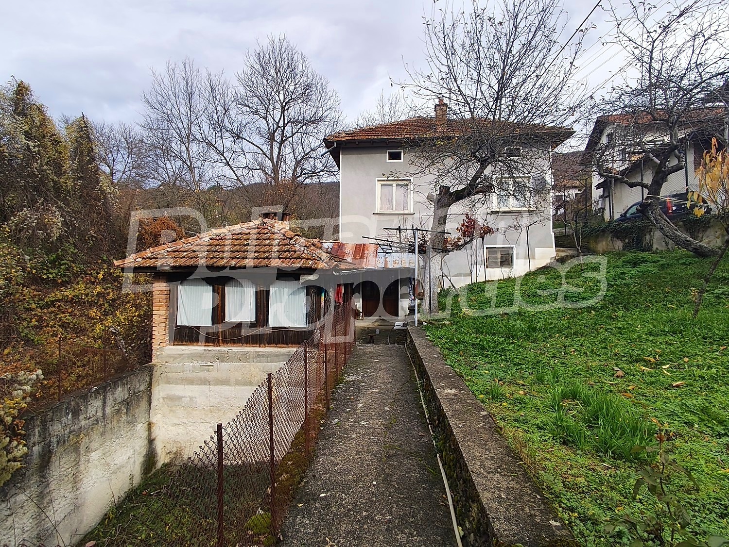Продава КЪЩА, с. Голям извор, област Ловеч, снимка 2 - Къщи - 52716284