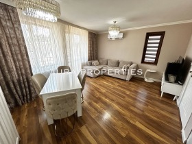 1 sovrum Varosj, Razgrad