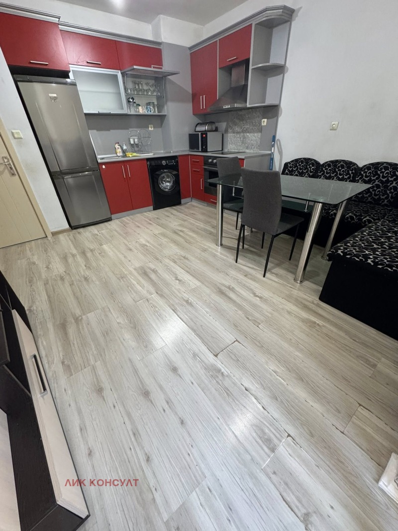 Продава  2-стаен град Търговище , Център , 70 кв.м | 39568629