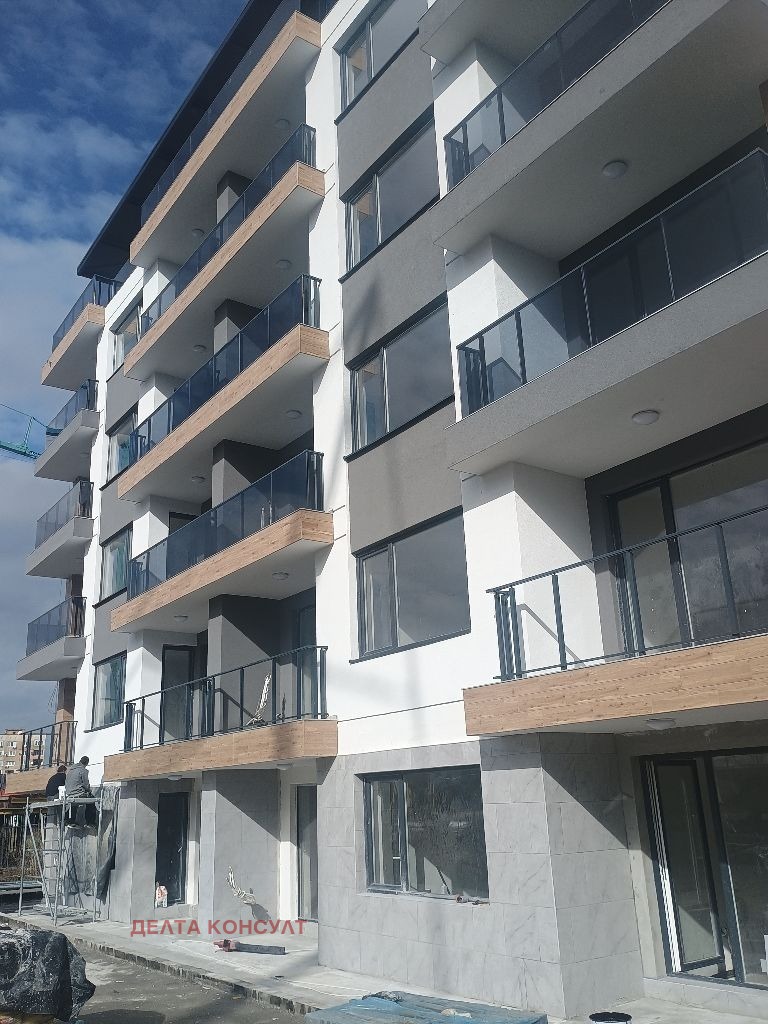 De vânzare  2 dormitoare Pernic , Iztoc , 109 mp | 58712209