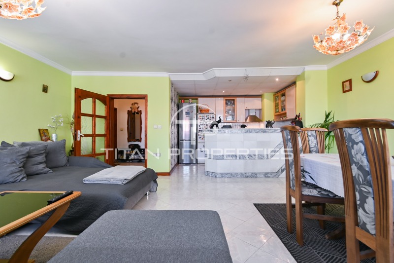 In vendita  2 camere da letto Sofia , Geo Milev , 135 mq | 25243316