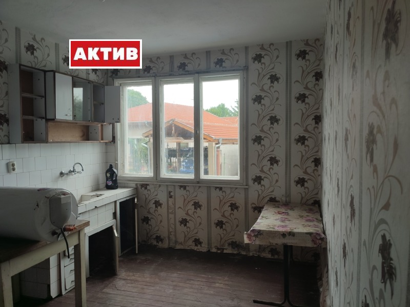 Продава ЕТАЖ ОТ КЪЩА, гр. Търговище, Малчо Малчев