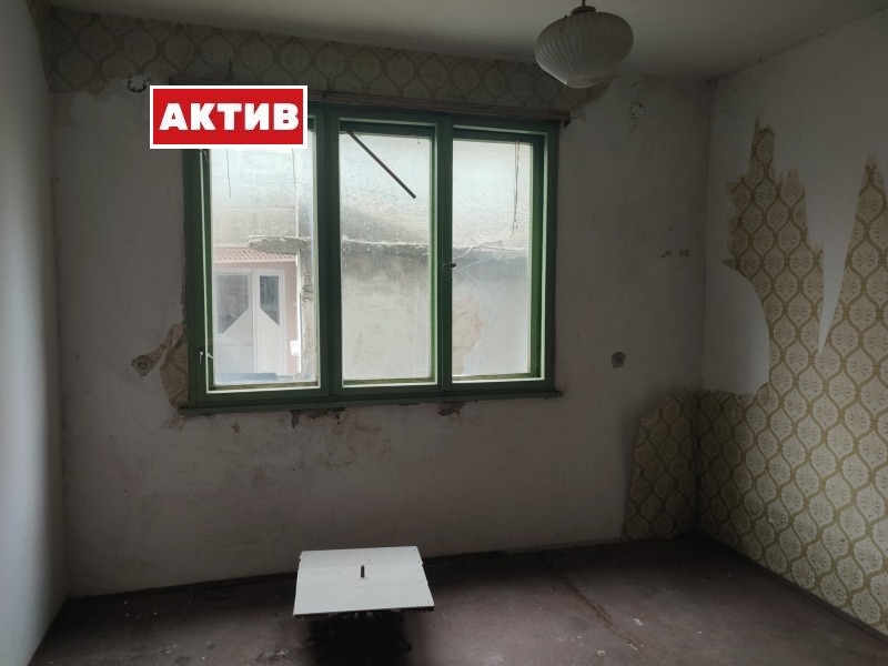 Продава ЕТАЖ ОТ КЪЩА, гр. Търговище, Малчо Малчев, снимка 11 - Етаж от къща - 52740745