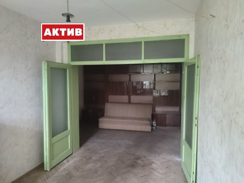 Продава ЕТАЖ ОТ КЪЩА, гр. Търговище, Малчо Малчев, снимка 4 - Етаж от къща - 52740745