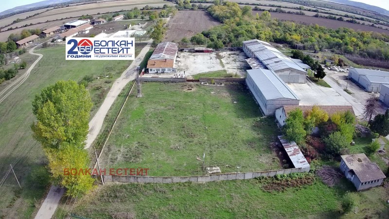 Продава СКЛАД, с. Ресен, област Велико Търново, снимка 4 - Складове - 52060439