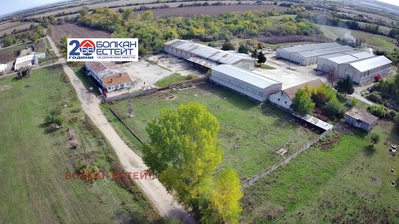 Продава СКЛАД, с. Ресен, област Велико Търново, снимка 3 - Складове - 52060439