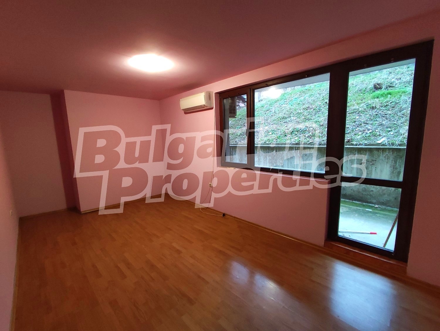 Продава 2-СТАЕН, гр. Шумен, Център, снимка 2 - Апартаменти - 52991930
