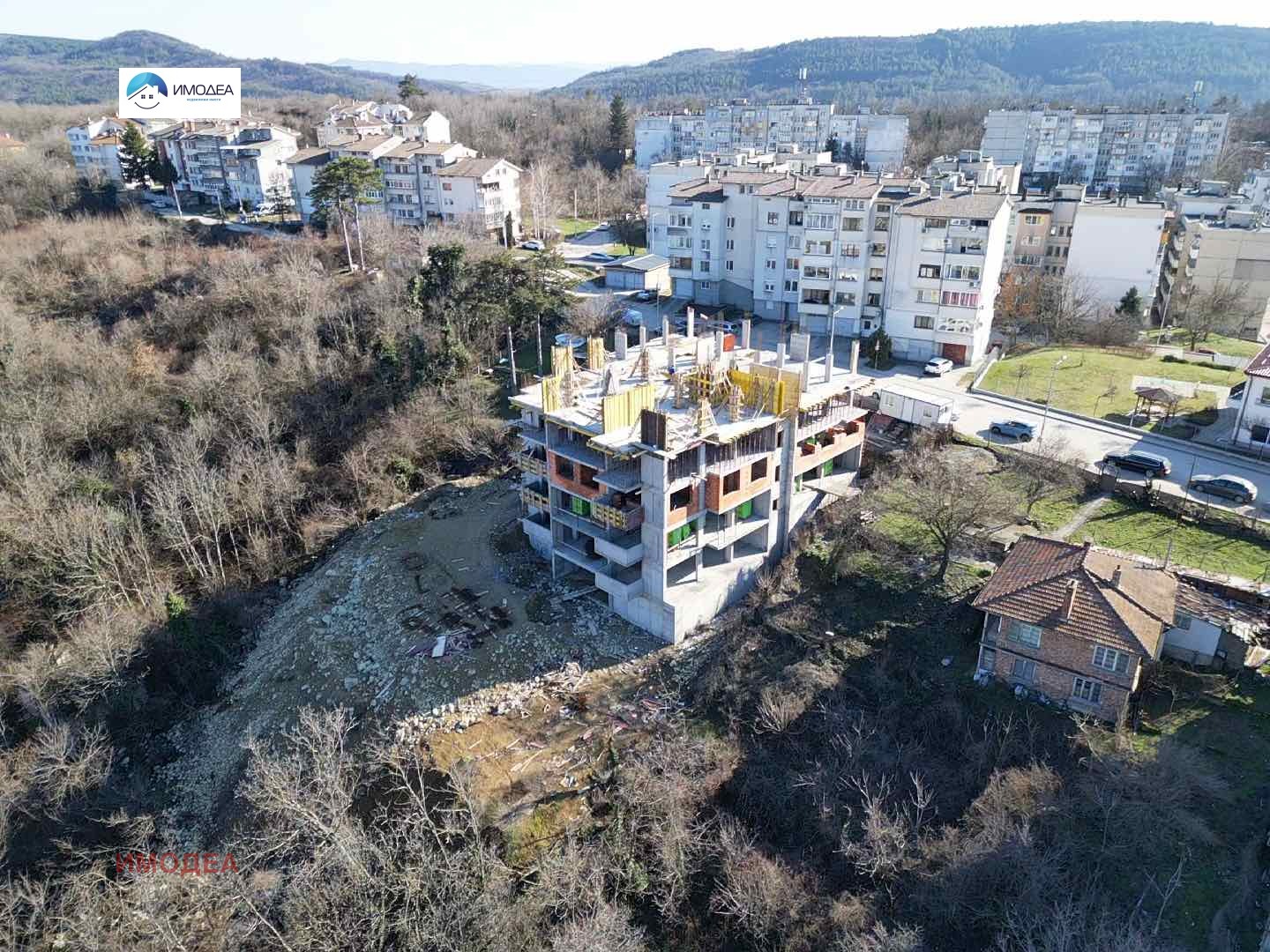 Продава 3-СТАЕН, гр. Велико Търново, Зона Б, снимка 2 - Апартаменти - 53919836