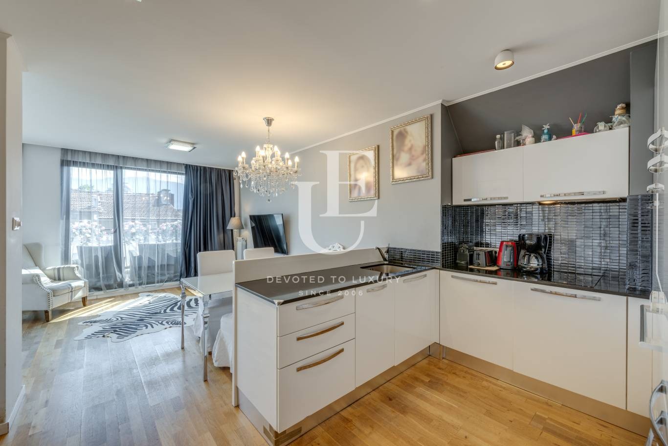 Продава 3-СТАЕН, гр. София, Център, снимка 7 - Апартаменти - 54194795