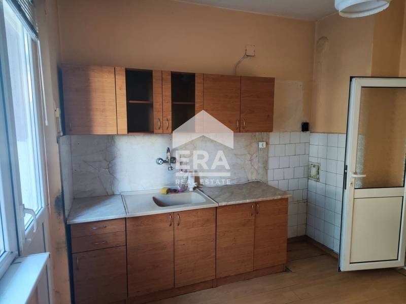 Na sprzedaż  1 sypialnia Jambol , Centar , 72 mkw | 46781346 - obraz [3]