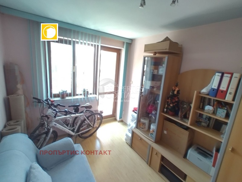 Продава МНОГОСТАЕН, гр. Бургас, Възраждане, снимка 12 - Aпартаменти - 49209140