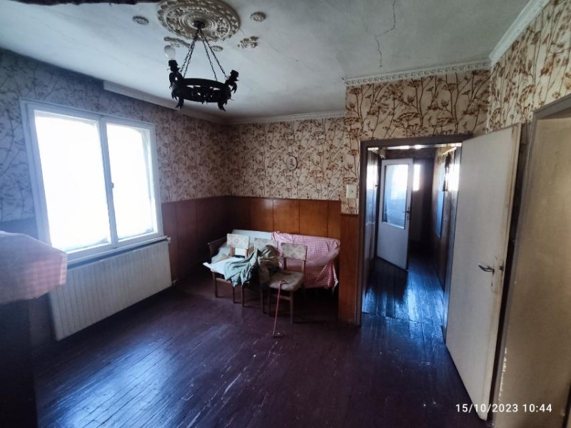 Продава  Етаж от къща град Перник , Могиличе , 144 кв.м | 65016511 - изображение [3]