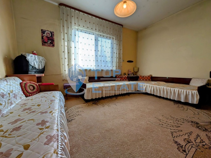 Продава КЪЩА, с. Хаджидимитрово, област Велико Търново, снимка 12 - Къщи - 50617742