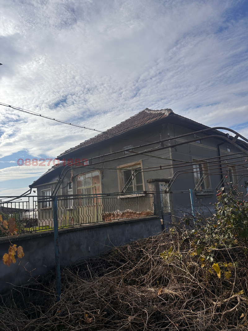 Продава КЪЩА, с. Подем, област Плевен, снимка 2 - Къщи - 52907900