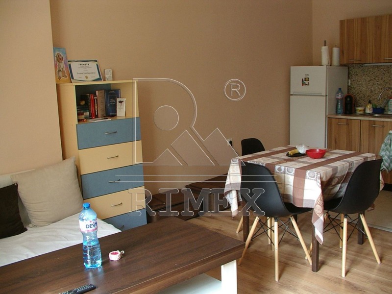 À venda  1 quarto Plovdiv , Iujen , 65 m² | 80249677