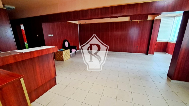 Продава 3-СТАЕН, гр. Варна, Колхозен пазар, снимка 3 - Aпартаменти - 48143123