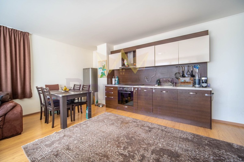 Продава 3-СТАЕН, гр. Варна, Бриз, снимка 3 - Апартаменти - 52973761