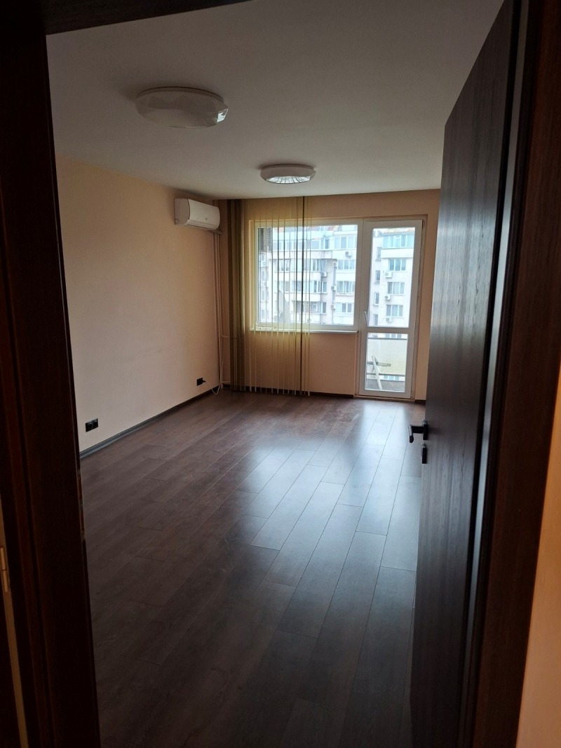 Продава 3-СТАЕН, гр. София, Оборище, снимка 4 - Апартаменти - 53169013