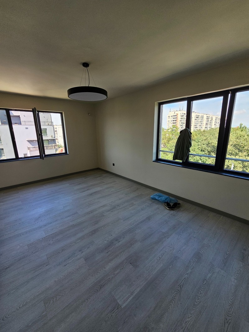 Na sprzedaż  3 sypialnie Plowdiw , Karszijaka , 130 mkw | 32710824 - obraz [7]