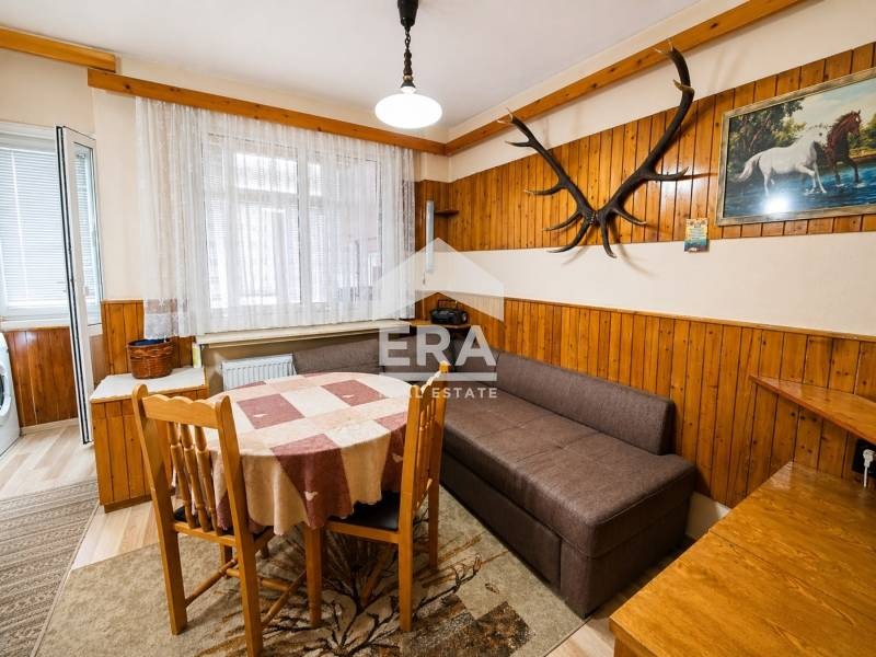 Продава МНОГОСТАЕН, гр. Търговище, Боровец, снимка 8 - Апартаменти - 55024332