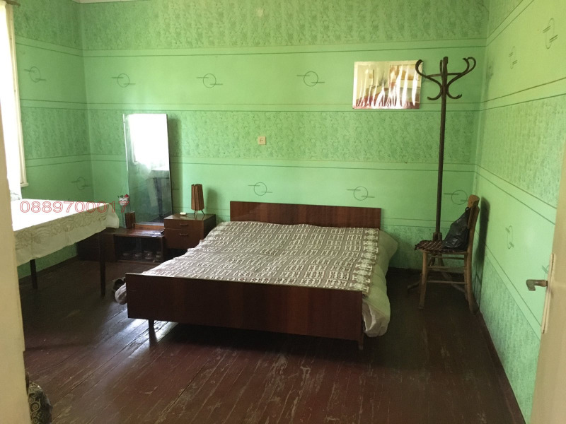 Продава КЪЩА, с. Ковачица, област Монтана, снимка 6 - Къщи - 52786470