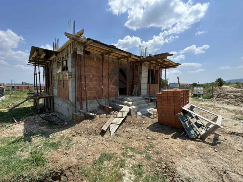 À venda  Casa região Plovdiv , Brestnik , 185 m² | 79065137 - imagem [4]