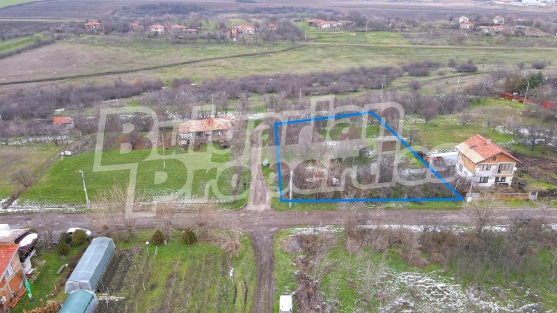 Продава КЪЩА, с. Козаревец, област Стара Загора, снимка 2 - Къщи - 53185892