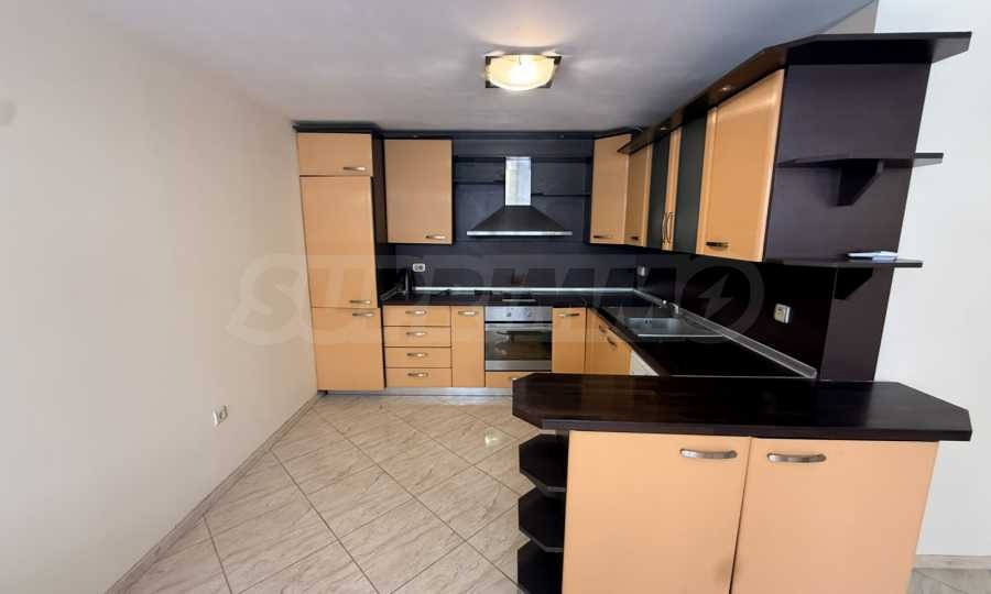 Продава 3-СТАЕН, гр. Варна, Лятно кино Тракия, снимка 2 - Апартаменти - 54357042