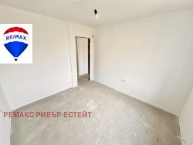 3-стаен град Русе, Хъшове 11