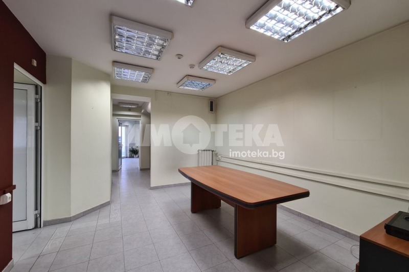 In vendita  Ufficio Sofia , Manastirski livadi , 360 mq | 81595139 - Immagine [9]