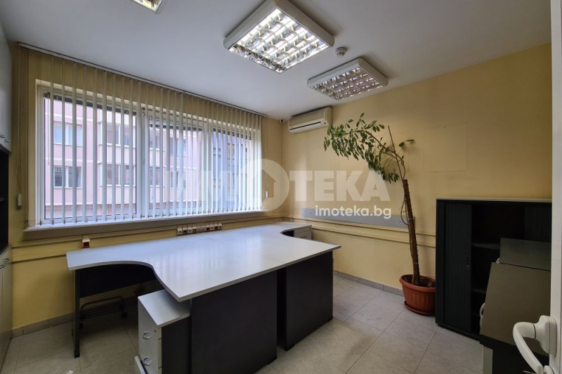 In vendita  Ufficio Sofia , Manastirski livadi , 360 mq | 81595139 - Immagine [11]