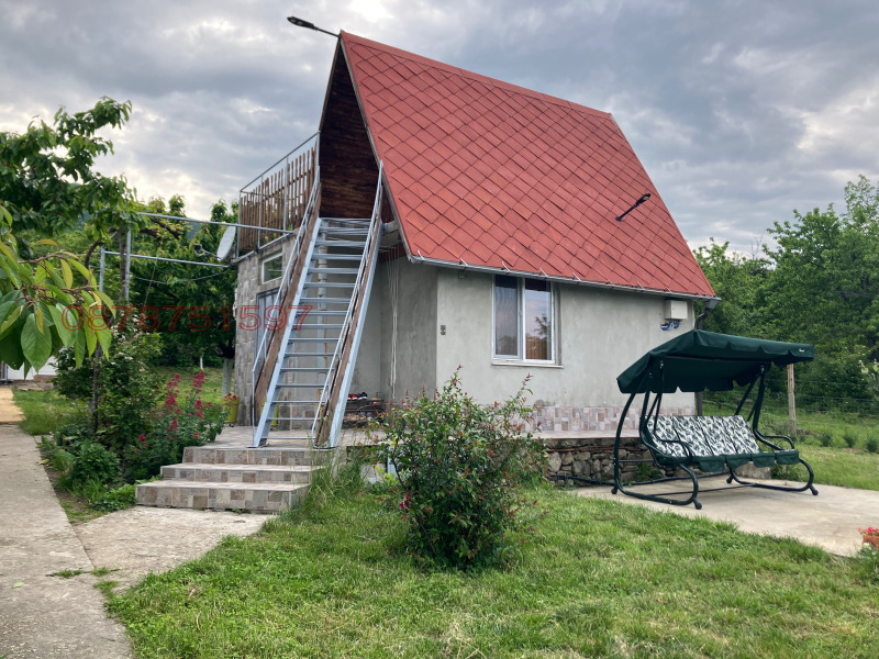 Продава ВИЛА, с. Паталеница, област Пазарджик