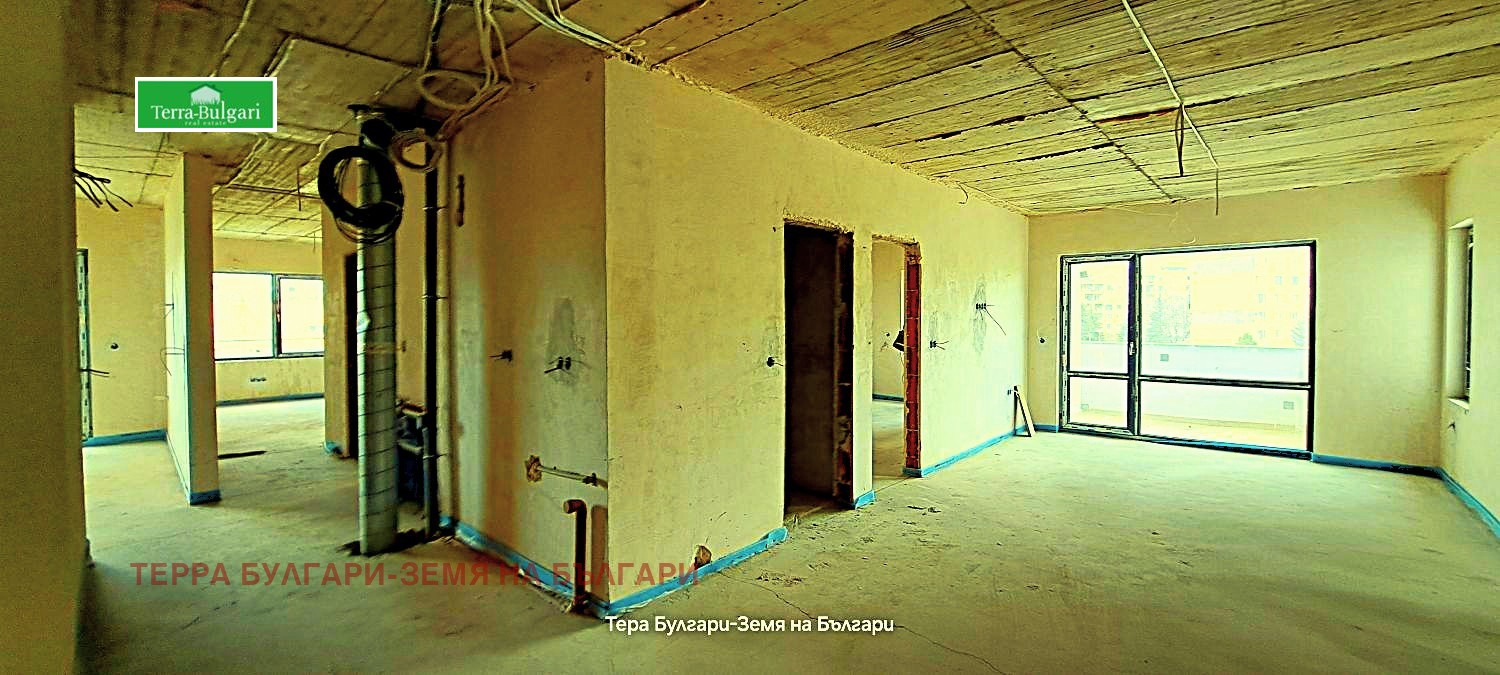 Продава 3-СТАЕН, гр. Перник, Изток