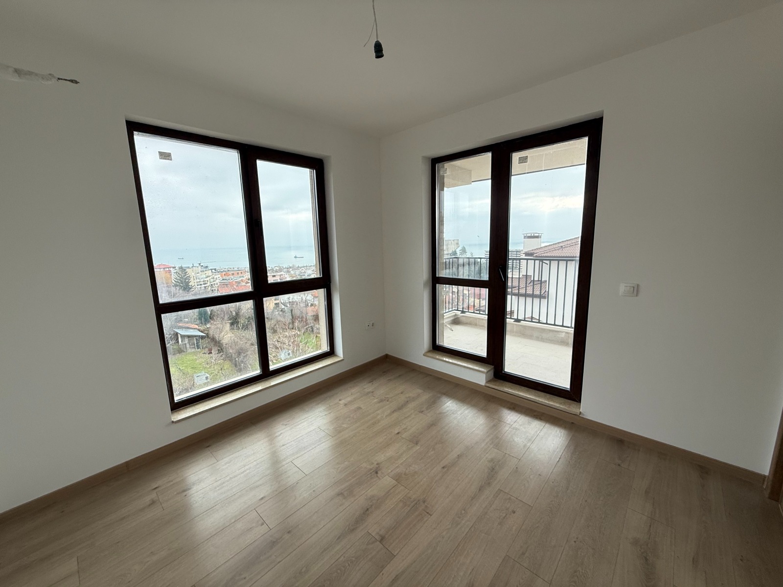 Продава 3-СТАЕН, гр. Варна, Бриз, снимка 3 - Апартаменти - 55899355