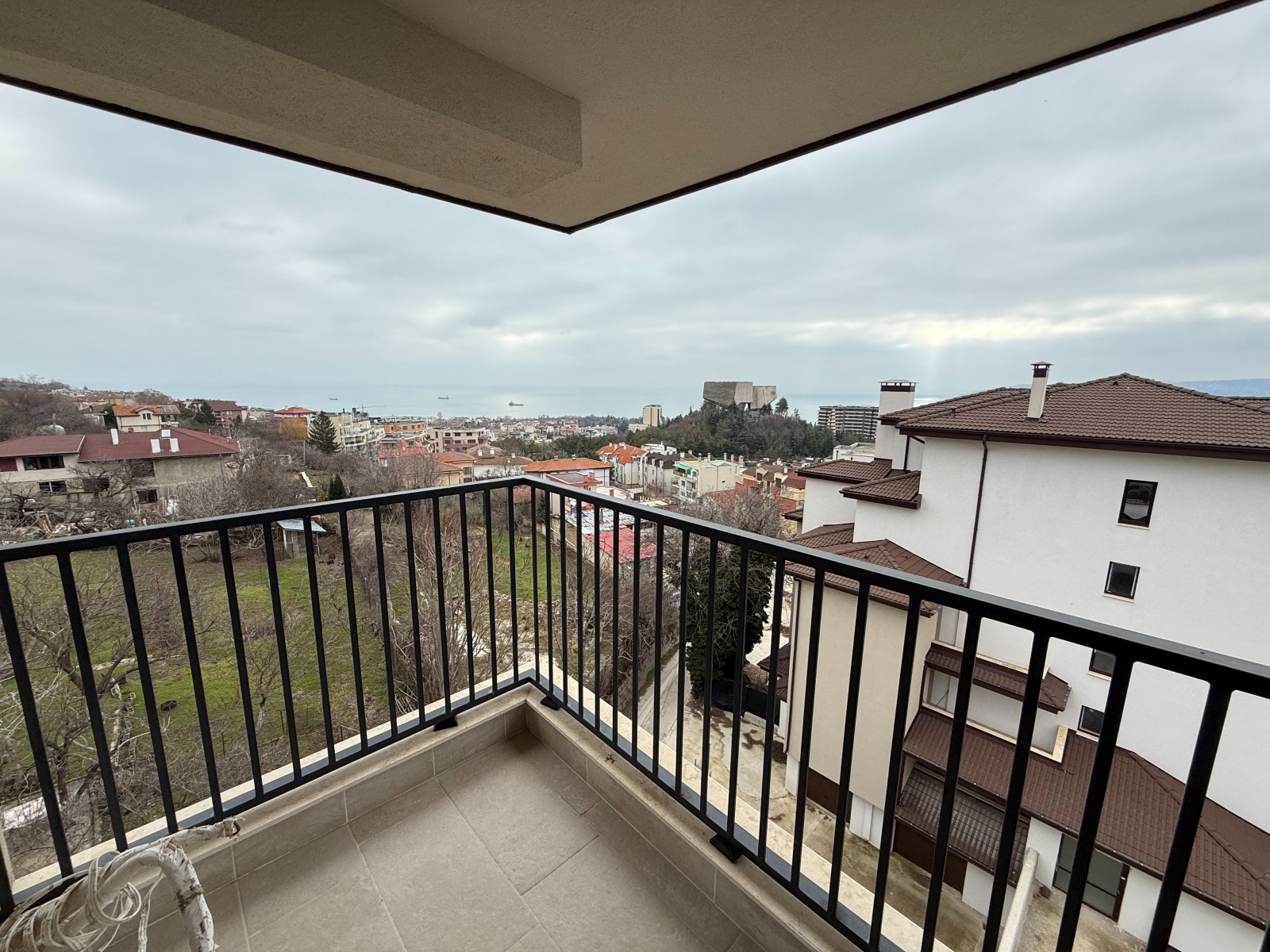 Продава 3-СТАЕН, гр. Варна, Бриз