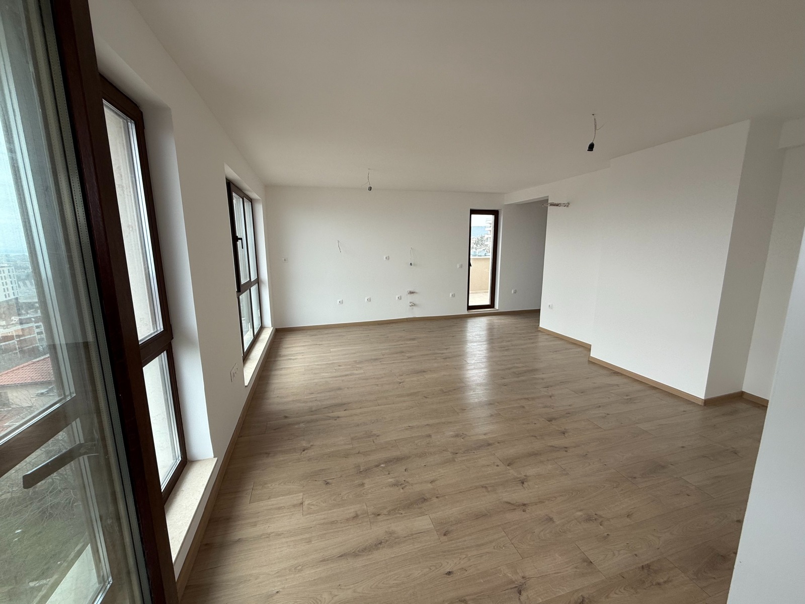 Продава 3-СТАЕН, гр. Варна, Бриз, снимка 2 - Апартаменти - 55899355
