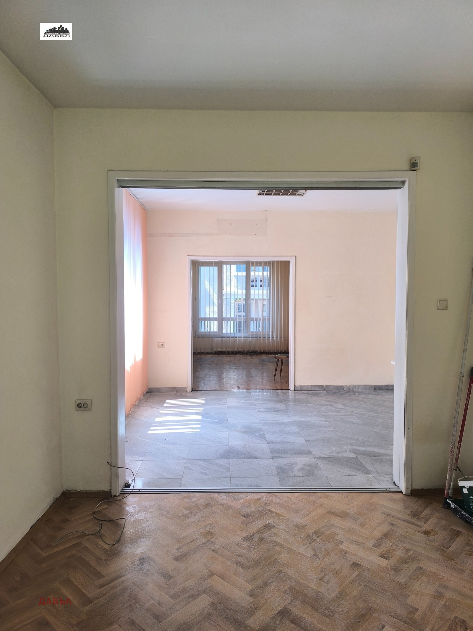 Продава ОФИС, гр. София, Център, снимка 2 - Офиси - 54736223