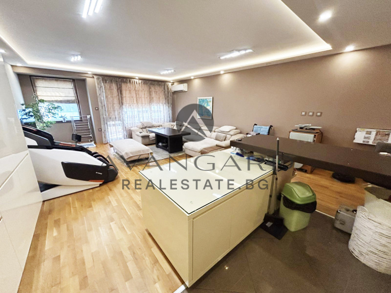 Продава 4-СТАЕН в град Пловдив, Кършияка - 160 кв.м / 346 899 € » 678 475.47 лв., АВАНГАРД РИЪЛ ЕСТЕЙТ