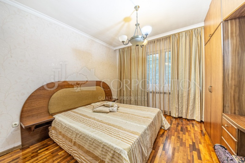 Na prodej  1 ložnice Sofia , Javorov , 70 m2 | 63690432 - obraz [8]