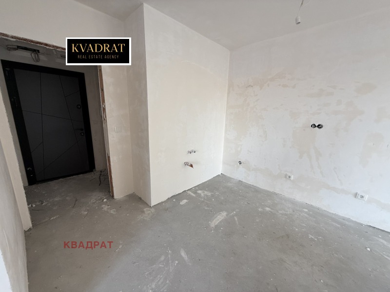 Продава  2-стаен град Варна , Погреби , 82 кв.м | 71046660 - изображение [2]
