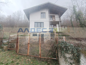 Продажба на имоти в с. Любница, област София - изображение 1 
