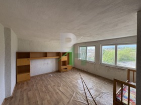 Hus Vakarel, region Sofia 14