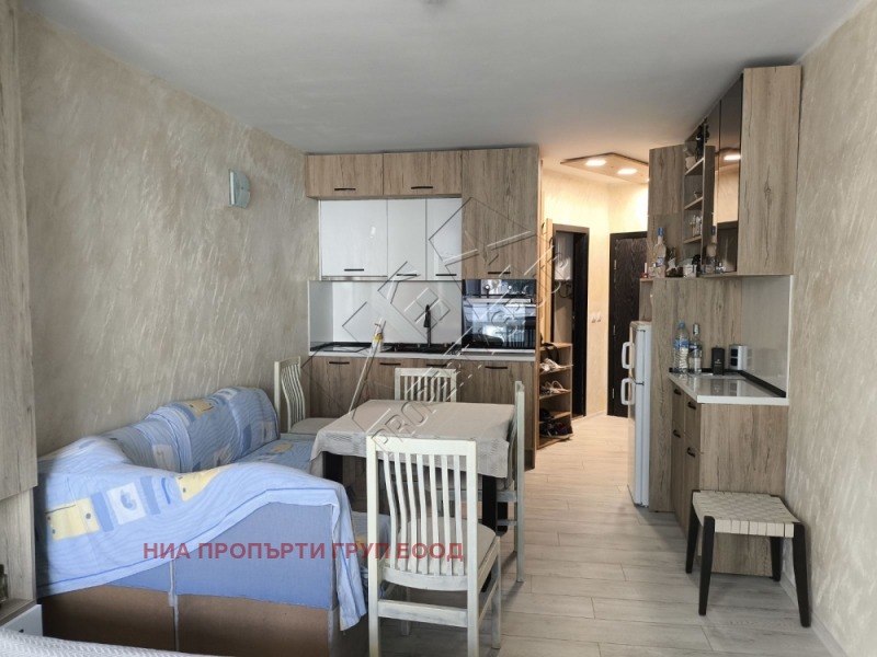 Продава 1-СТАЕН, гр. Бургас, Сарафово, снимка 3 - Апартаменти - 52543674