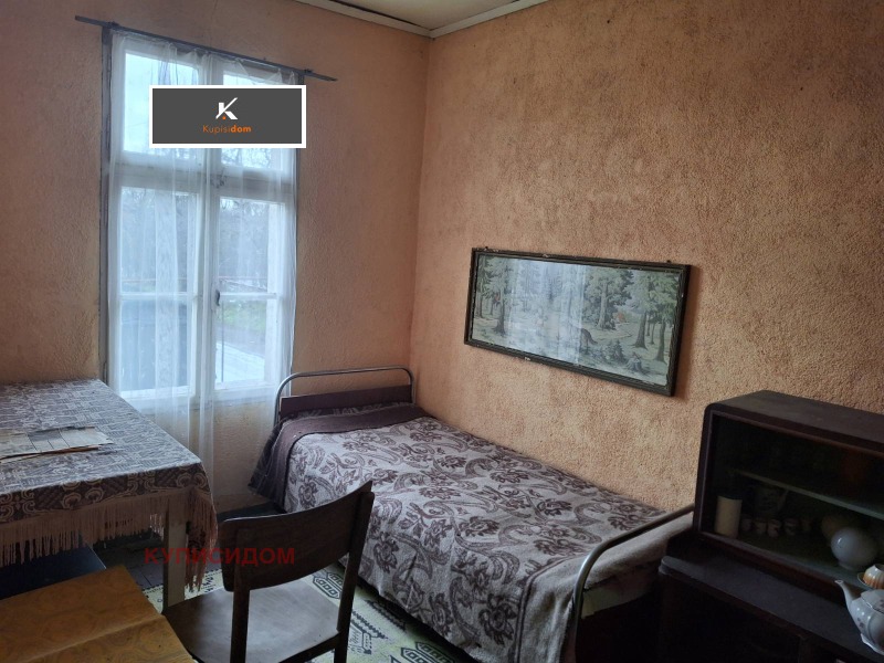 Продава КЪЩА, с. Сладък кладенец, област Стара Загора