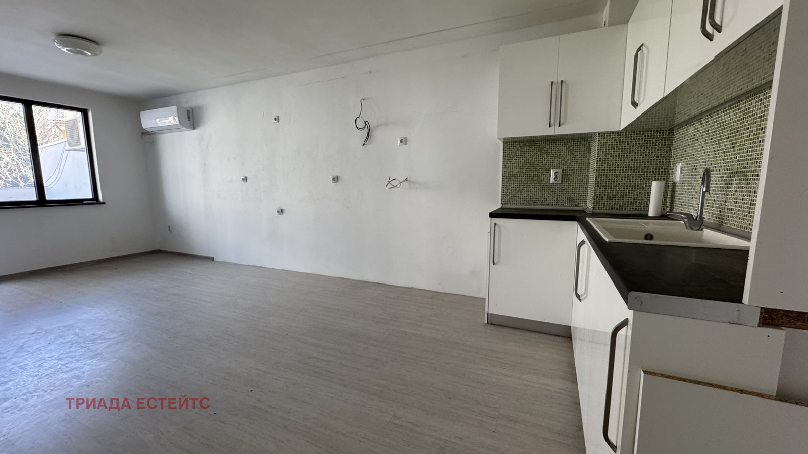 Продава 3-СТАЕН, гр. Бургас, Център, снимка 12 - Апартаменти - 53110545