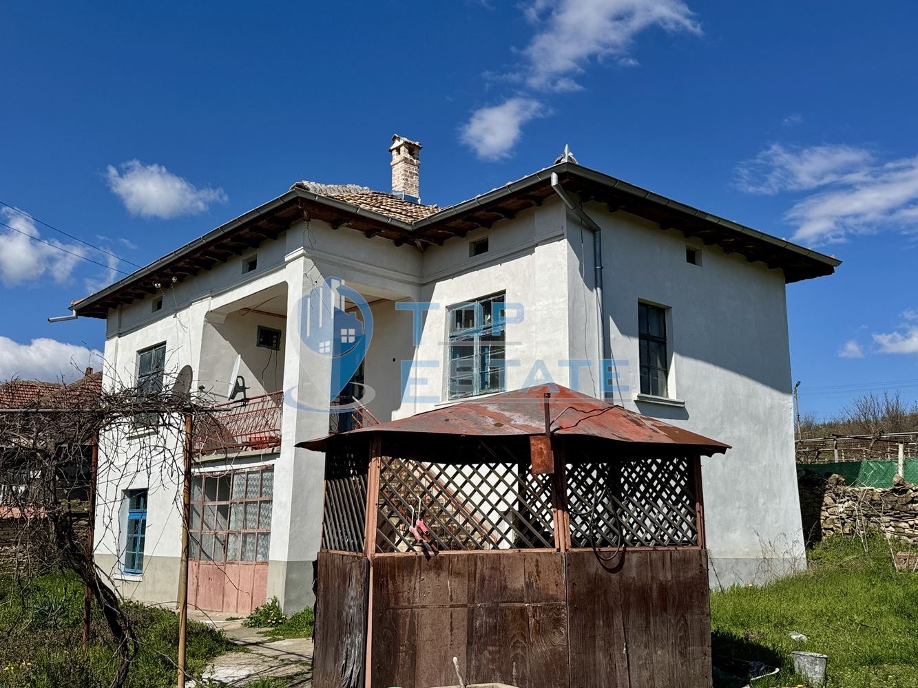 Продава КЪЩА, с. Долна Липница, област Велико Търново